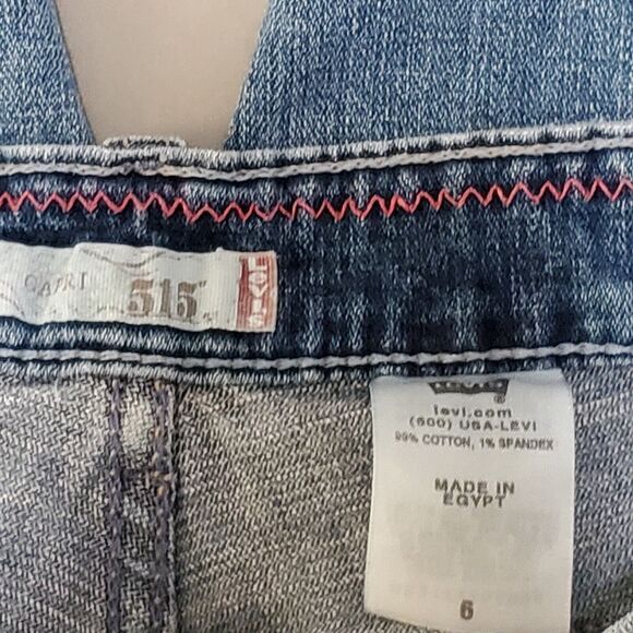 Levi's 515 Capri Jeans Womens 6 Blue Medium Wash Denim Stretch Flap Pockets - Picture 8 of 10